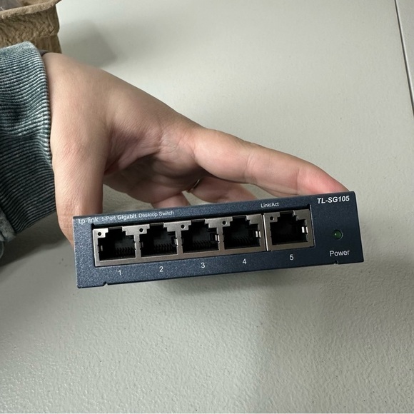 TP-Link 5-Port Gigabit Desktop Switch TL-SG105 - Picture 9 of 10